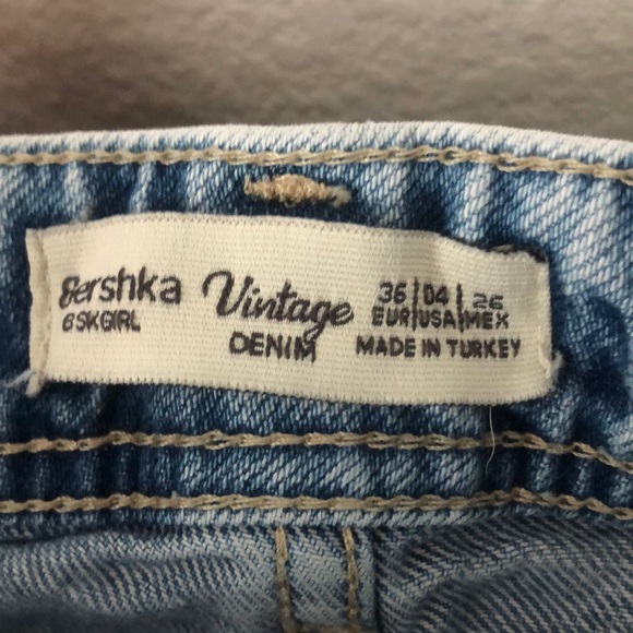 Ripped Jeans with Hand Painted stars on the back - Picture 3 of 3